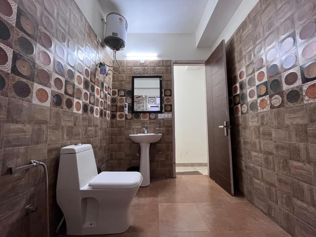 Hotel Tribe View - Away From City Hustle !! Top Rated & Most Awarded Property !! A Peaceful Stay Kasauli Exterior foto